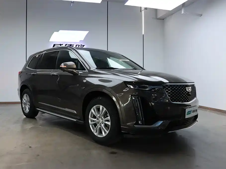 Cadillac XT6 2021 2.0T мест