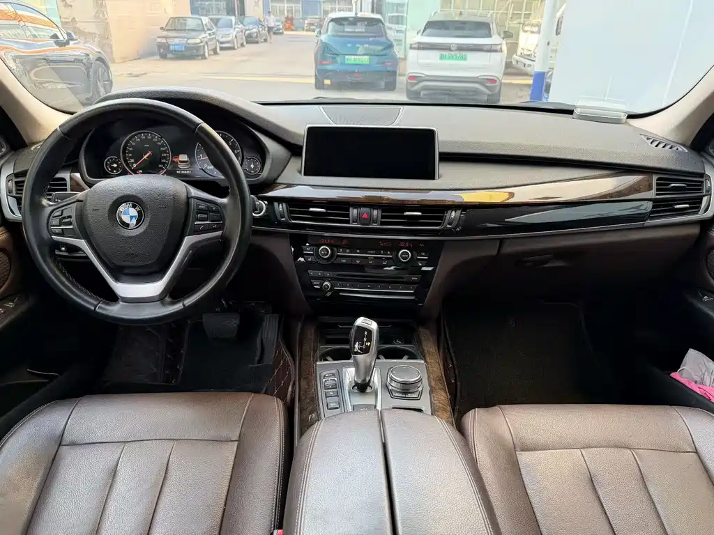 BMW X5 2018 xDrive28i