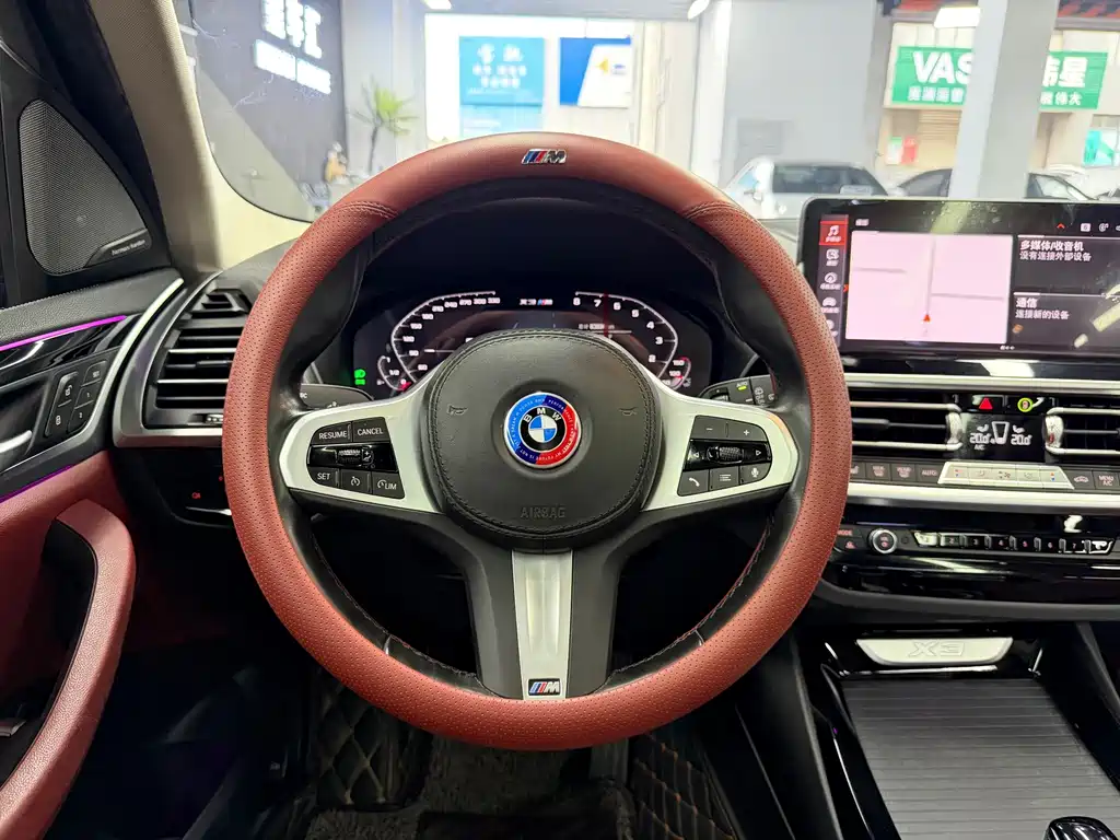 BMW X3 — миниатюра 8