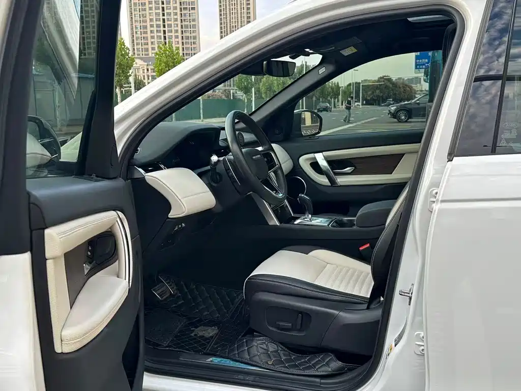 Land Rover Discovery Sport — миниатюра 6