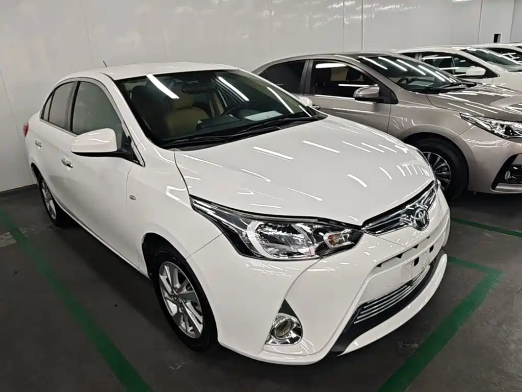 Toyota Yaris L — миниатюра 4