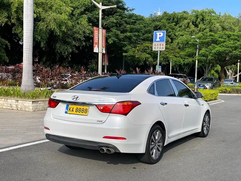 Hyundai Mistra — миниатюра 11