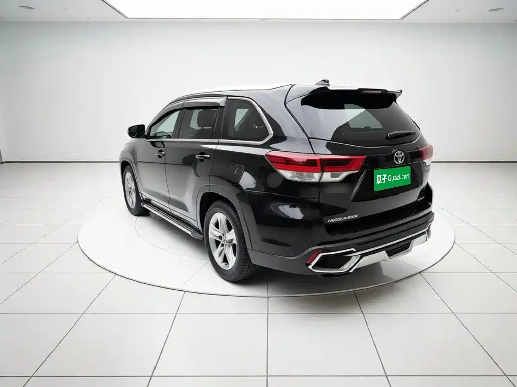 Toyota Highlander — миниатюра 4