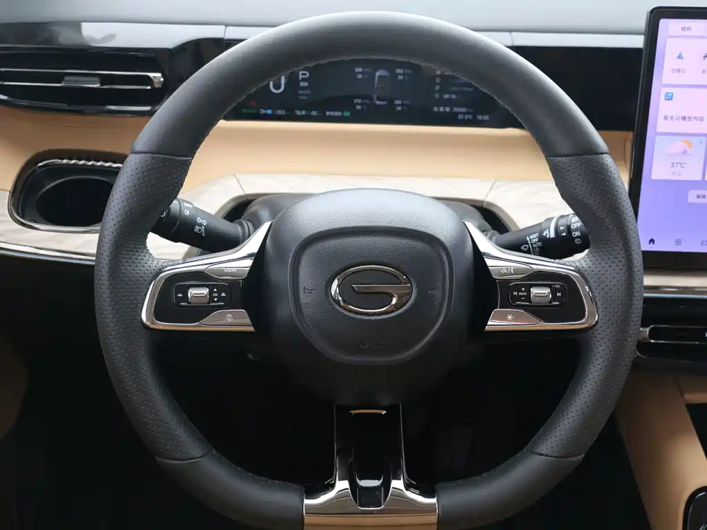 GAC Motor 传祺E8 PHEV — миниатюра 6