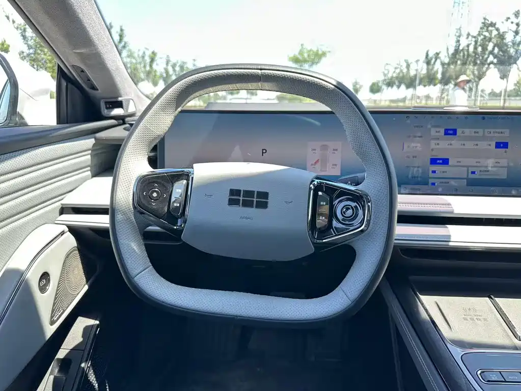 Geely Galaxy Galaxy E8 E8 2025 700km Smart Drive