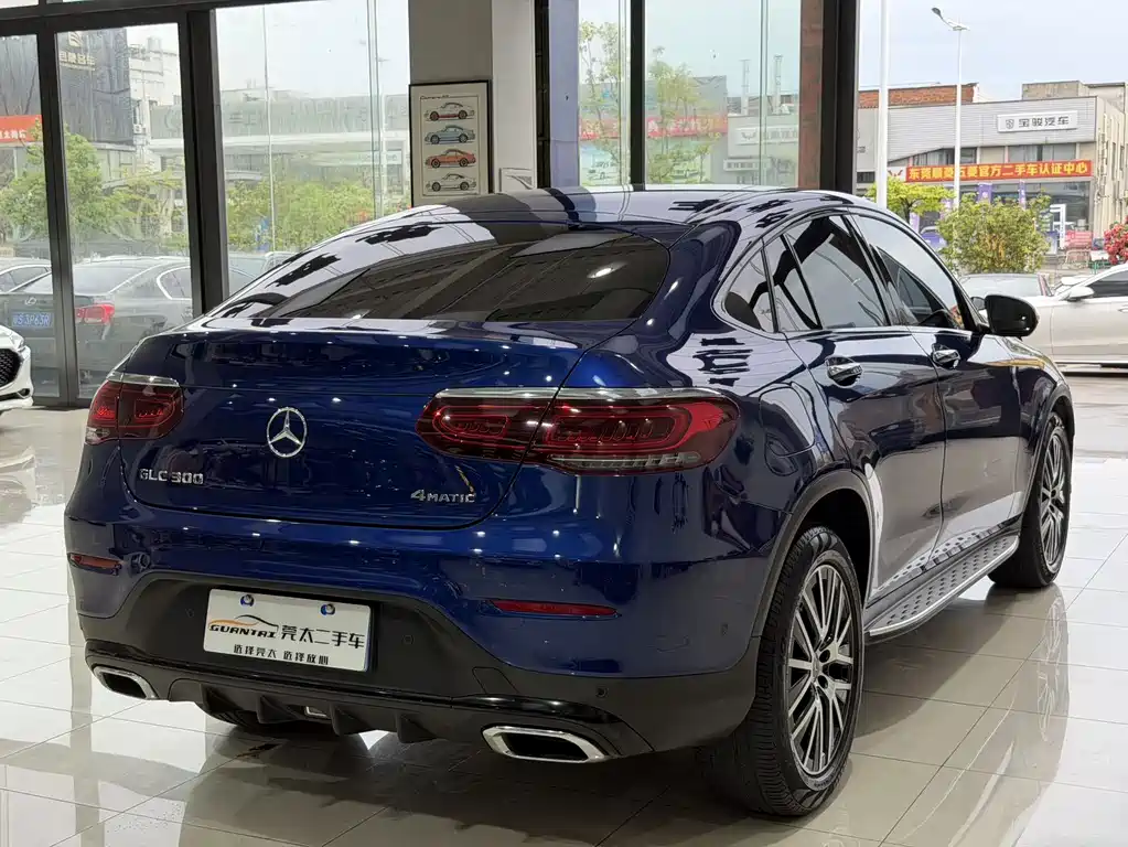 Mercedes-Benz GLC Coupe GLC 300 4MATIC Coupe SUV, фото 5