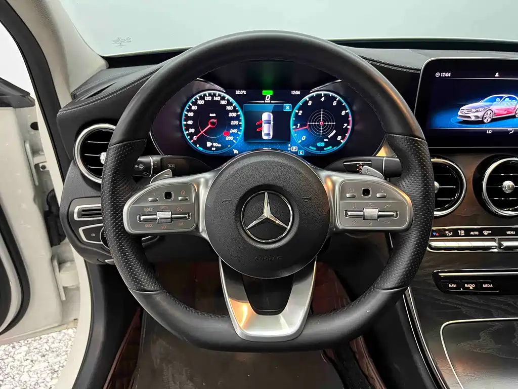 Mercedes-Benz C-Class — миниатюра 8