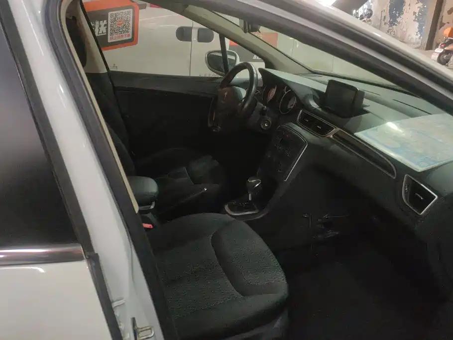 Peugeot 308 — миниатюра 8