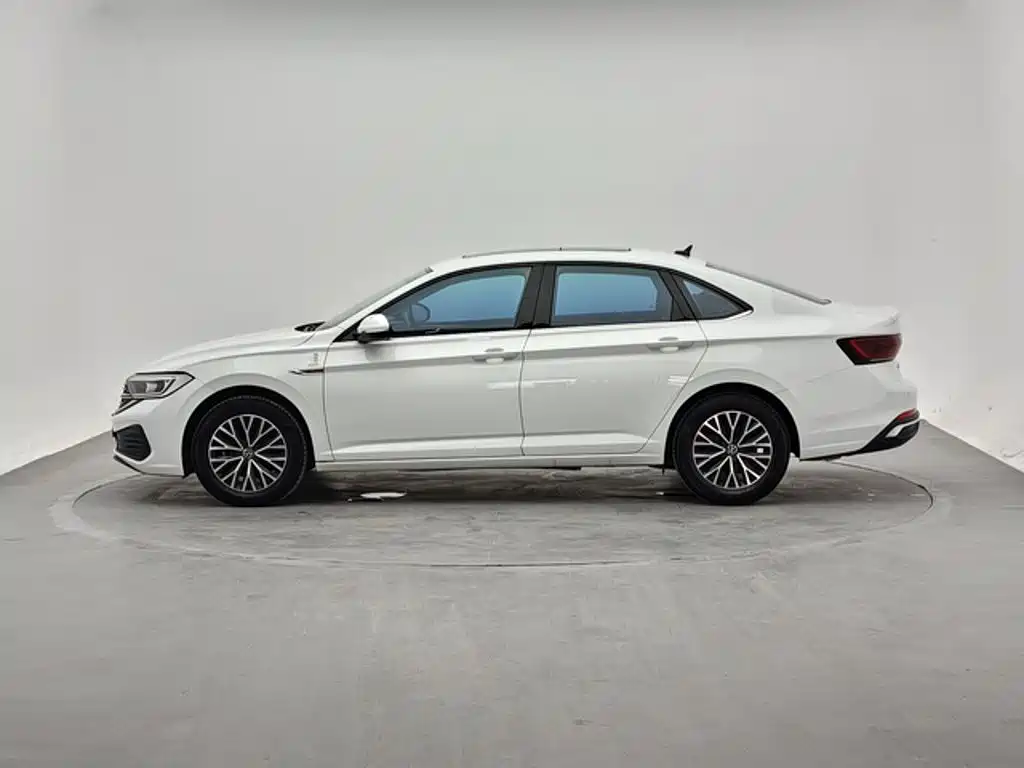 Volkswagen Sagitar — миниатюра 2