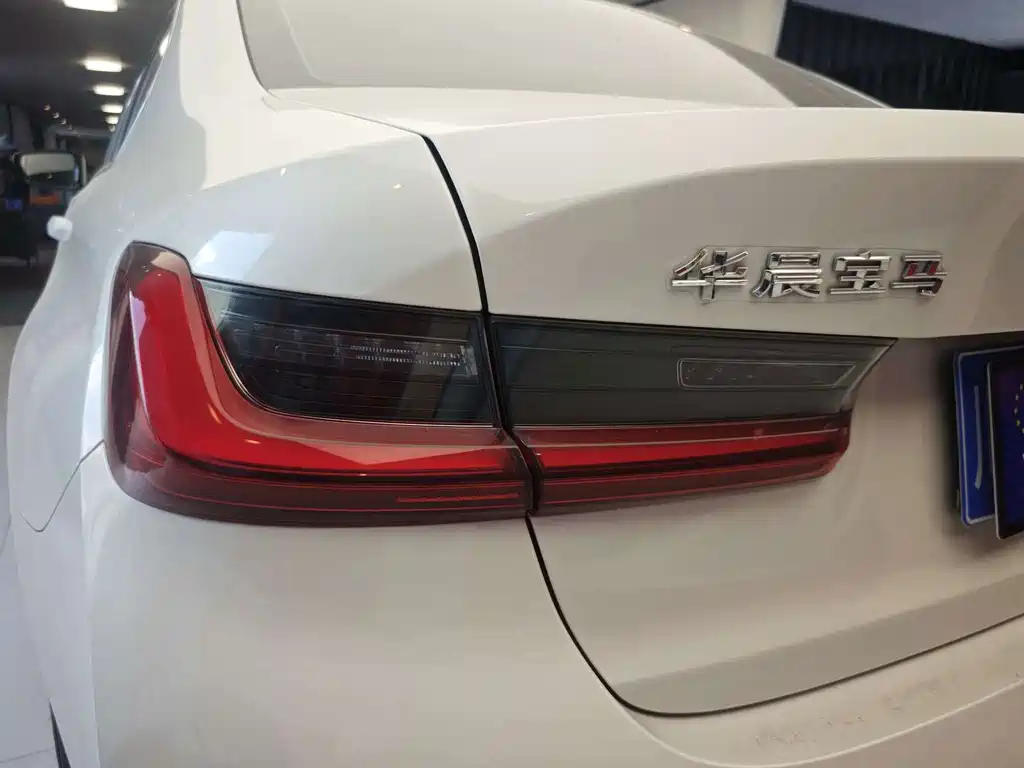 BMW 3 Series — миниатюра 16