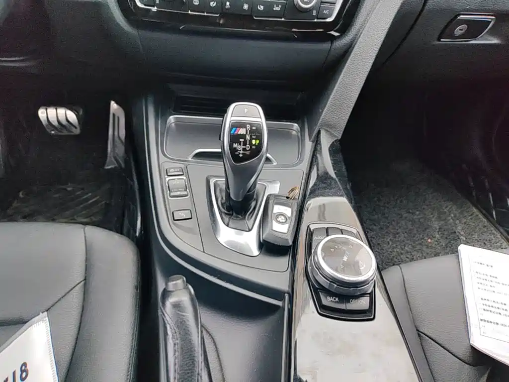 BMW 3 Series — миниатюра 14