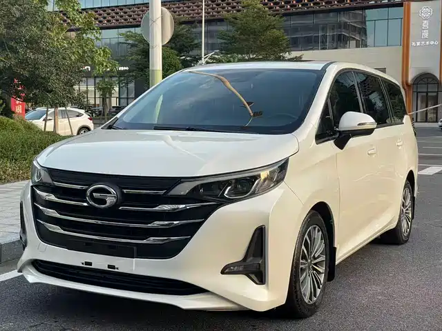 GAC TRUMPCHI M6 2019