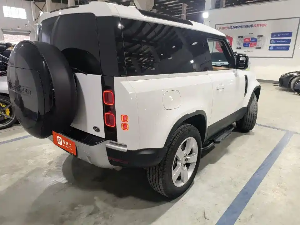 Land Rover Land Rover Defender 2024 90 3.0T P400 HSE