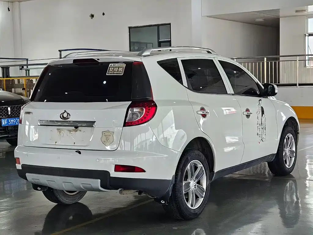 Geely GX7 — миниатюра 4
