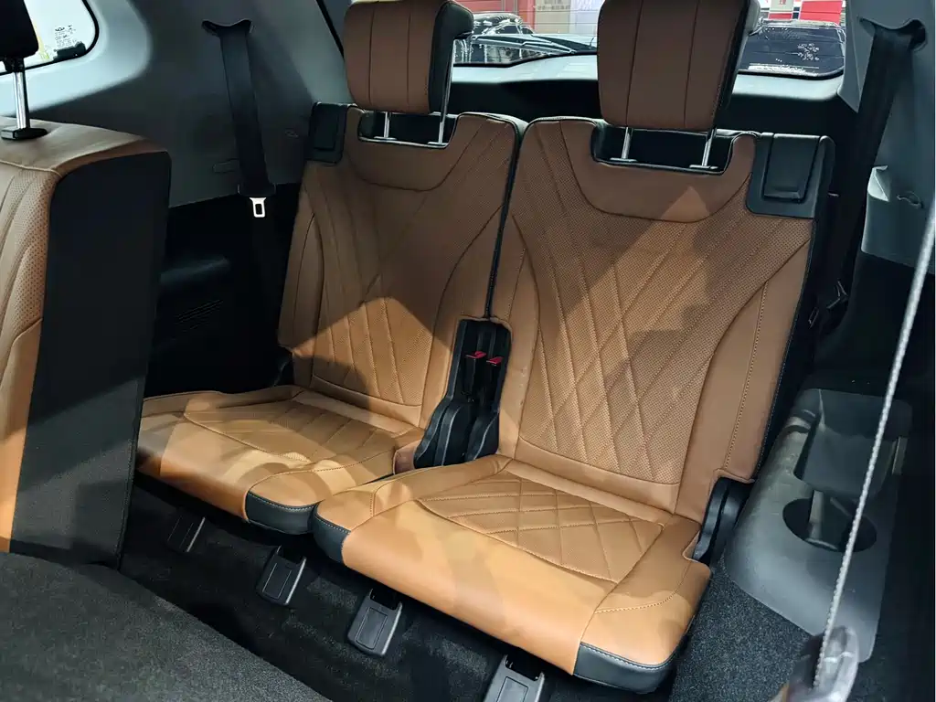 Chery 8 PLUS 2022 290TGDI DCT +