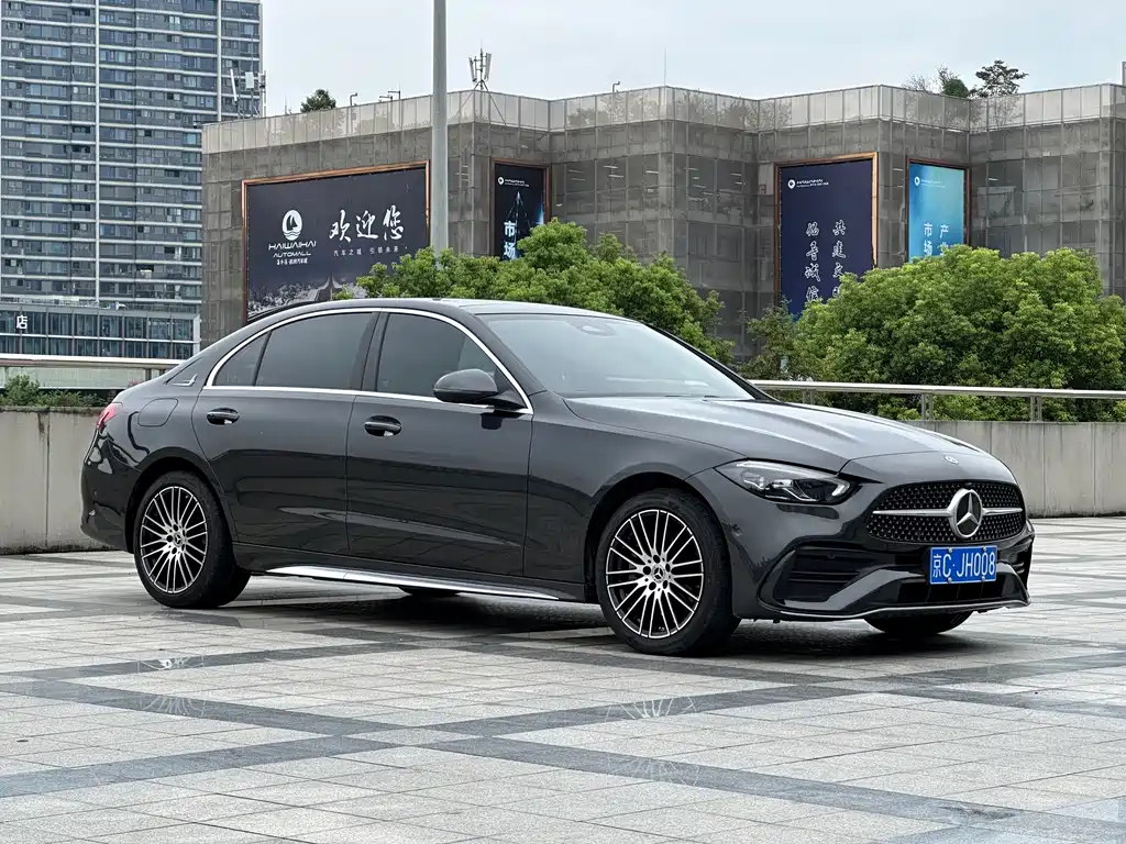 Mercedes-Benz C-Class — миниатюра 3