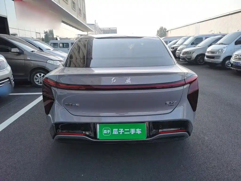 Hongqi Hongqi EH7 — миниатюра 6