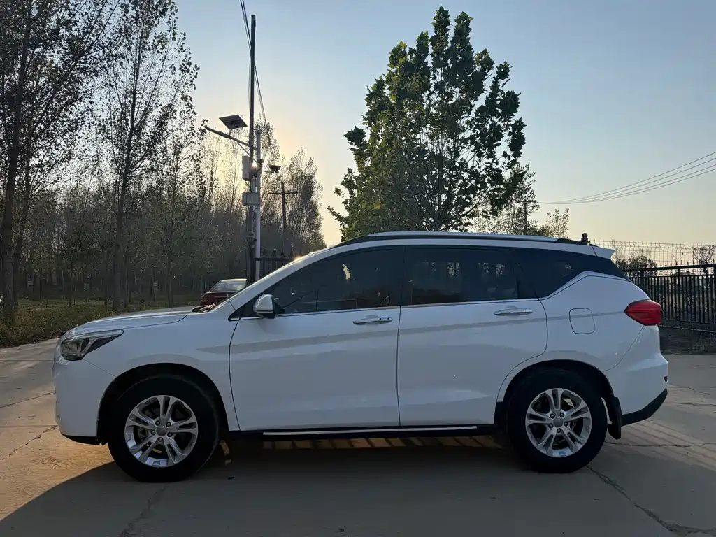 Haval M6 — миниатюра 5