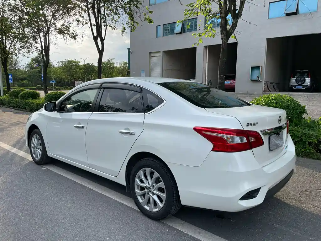 Nissan Sylphy — миниатюра 6