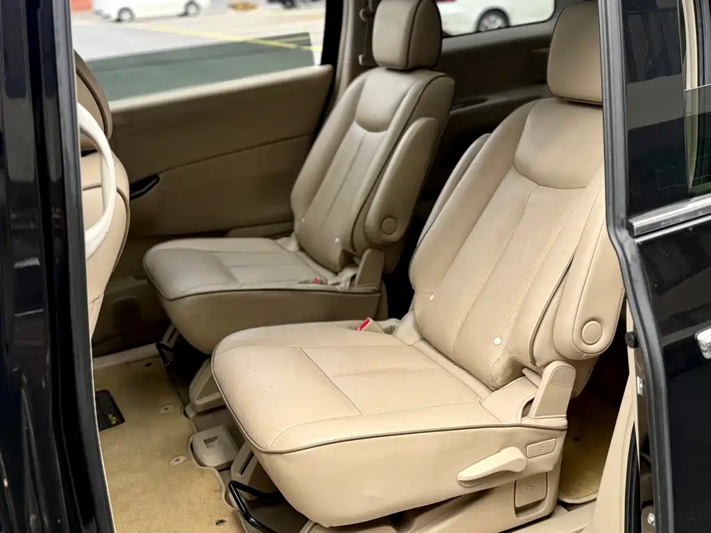Nissan Quest — миниатюра 13