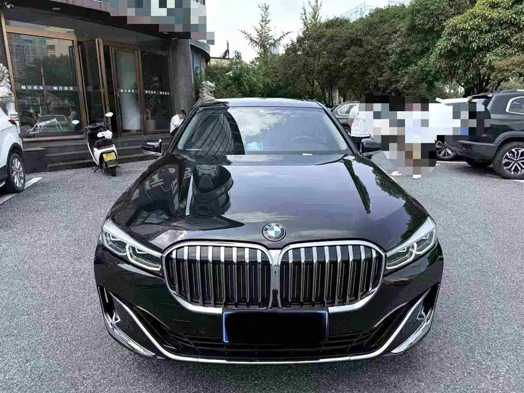 BMW 7 Series — миниатюра 3