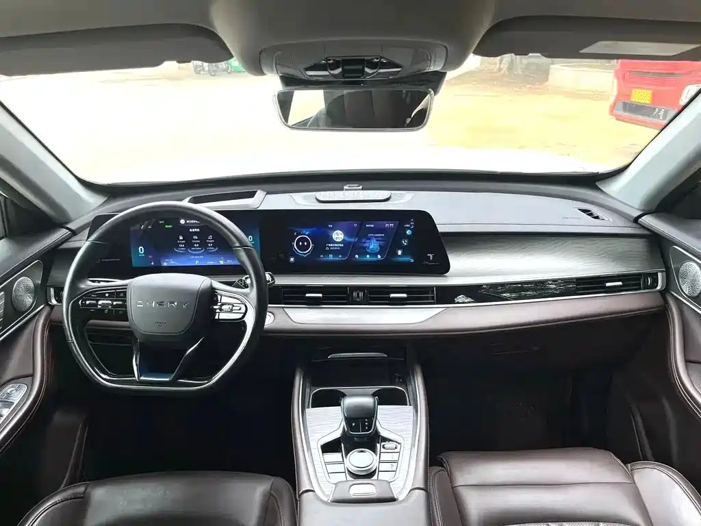 Chery Tiggo 8 PRO NEV — миниатюра 5