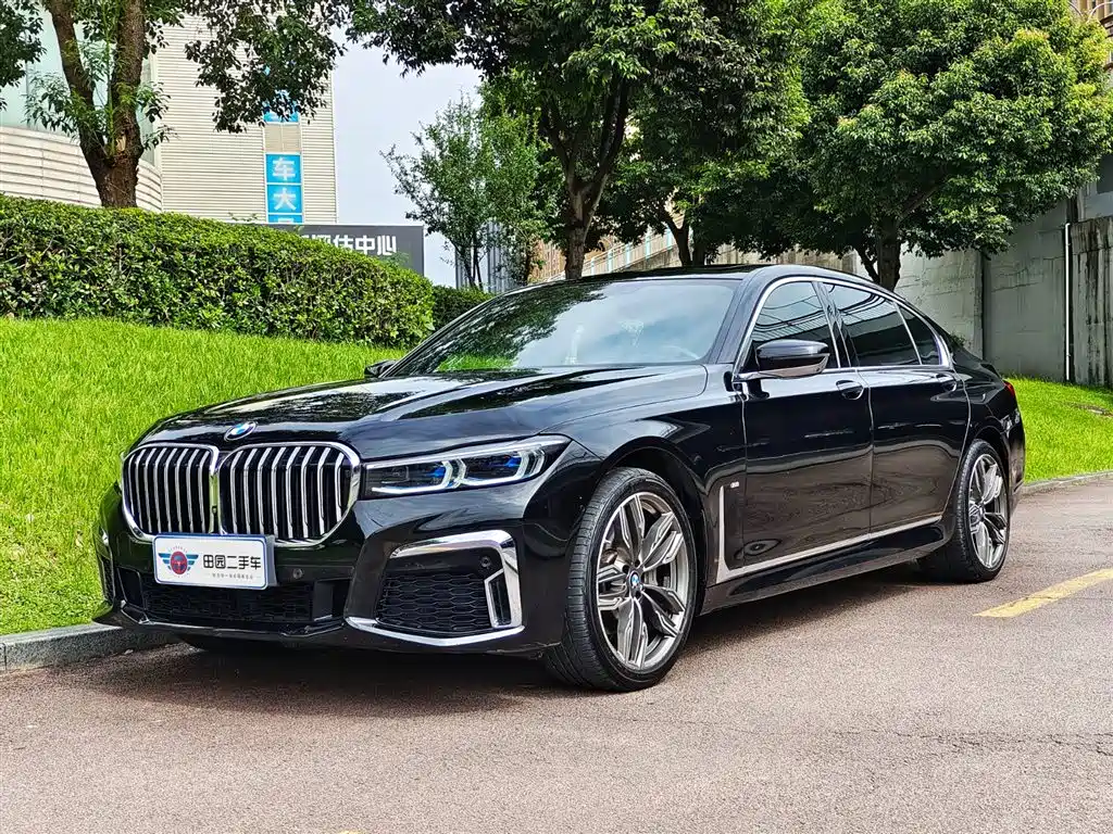 BMW 7 SERIES