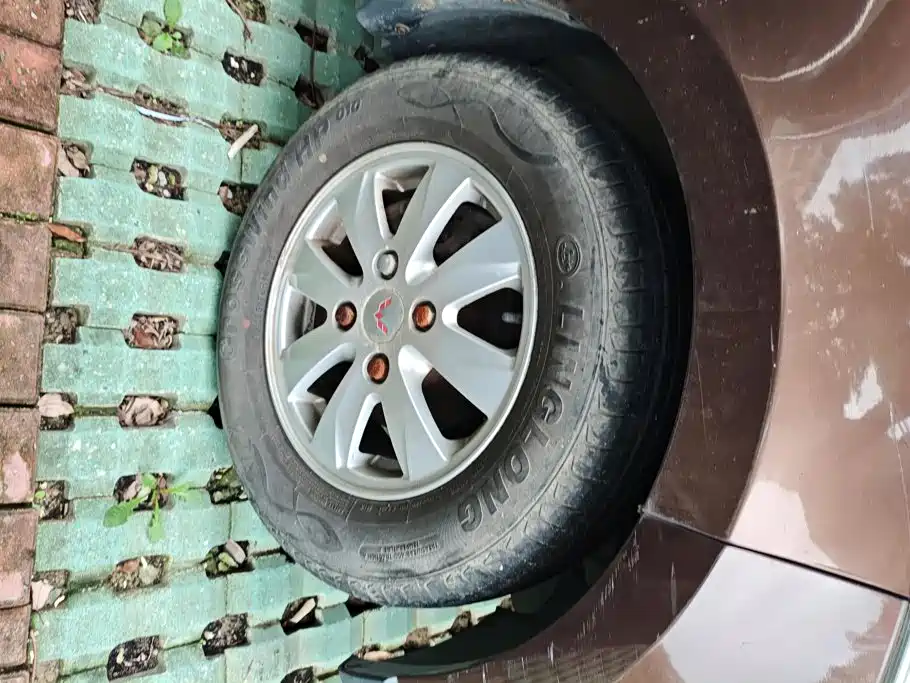 Wuling Hongguang — миниатюра 6