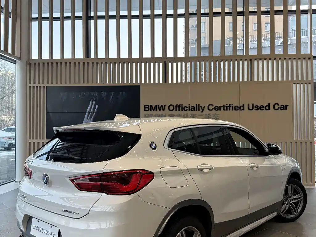 BMW X2