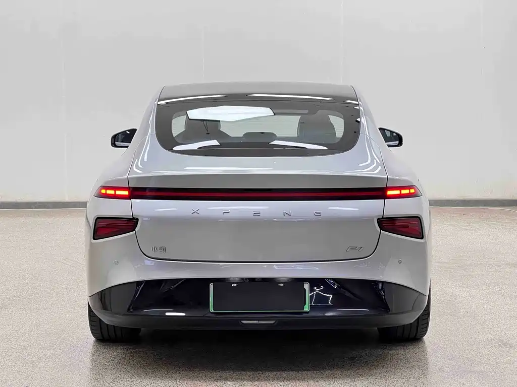 XPeng P7 — миниатюра 5