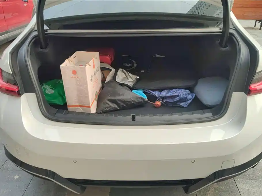 BMW i3 2022 eDrive 35 L