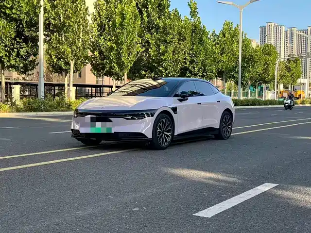 2024 Zeekr 007