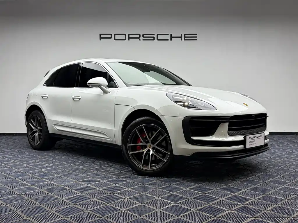 Porsche Macan 2023 — фото 14