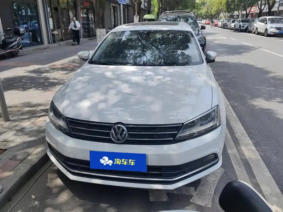 Volkswagen Sagitar 2018 1.6L AT Comfort