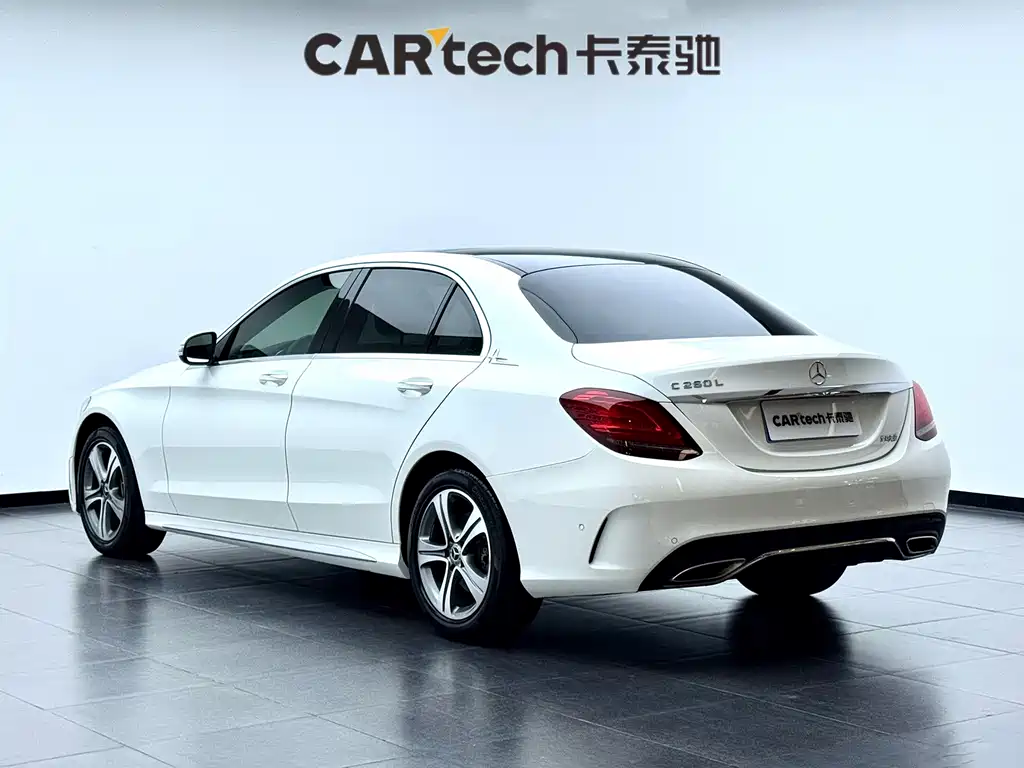 Mercedes-Benz C-Class — миниатюра 7