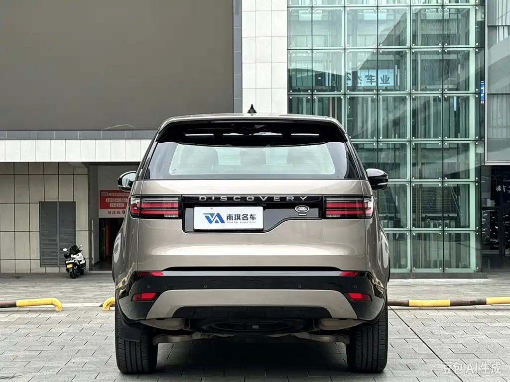 Land Rover Discovery — миниатюра 5