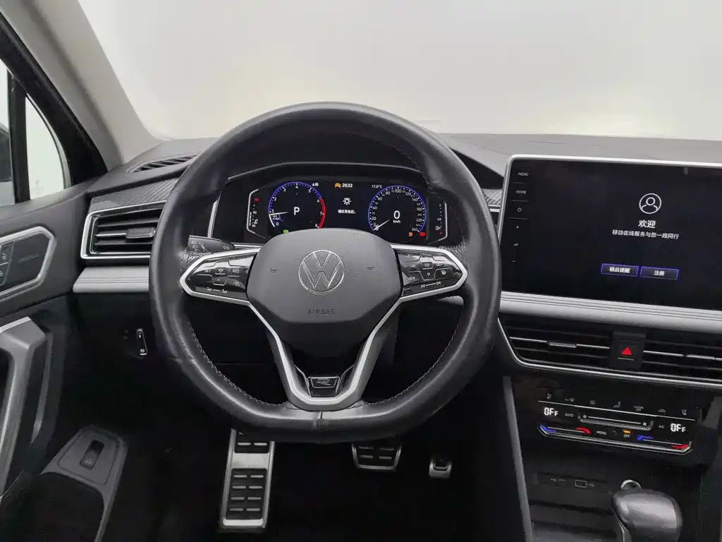 Volkswagen Tiguan L — миниатюра 11