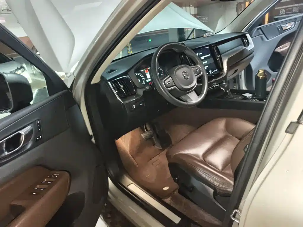 Volvo XC60 — миниатюра 17