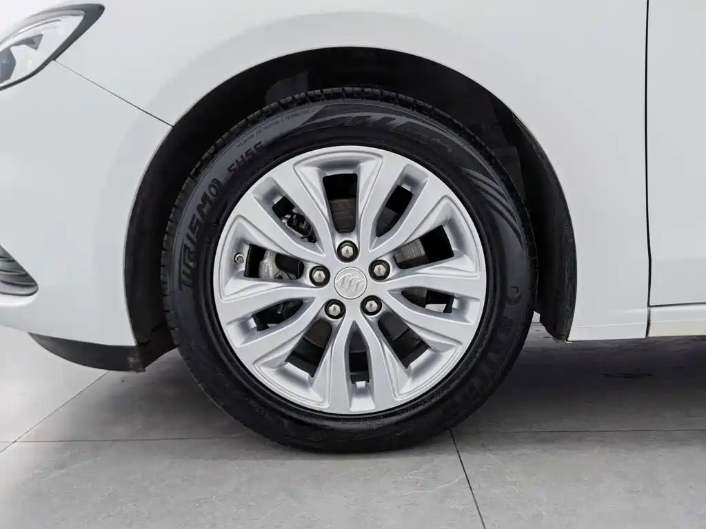 Buick Excelle — миниатюра 17