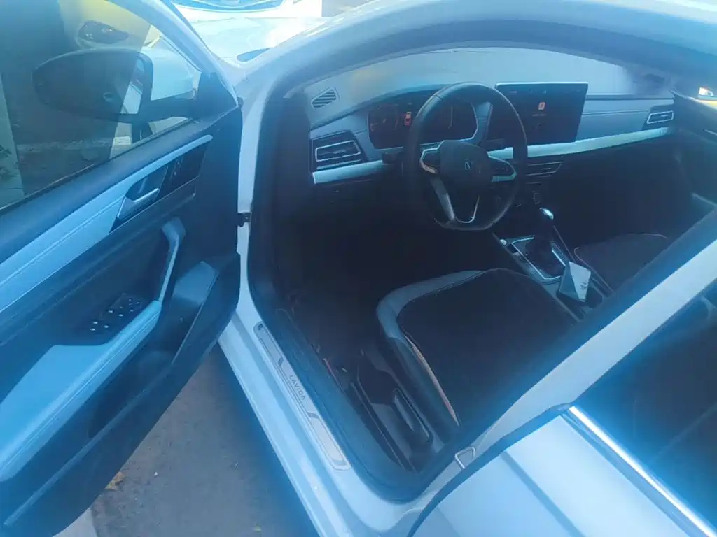 Volkswagen Lavida — миниатюра 16