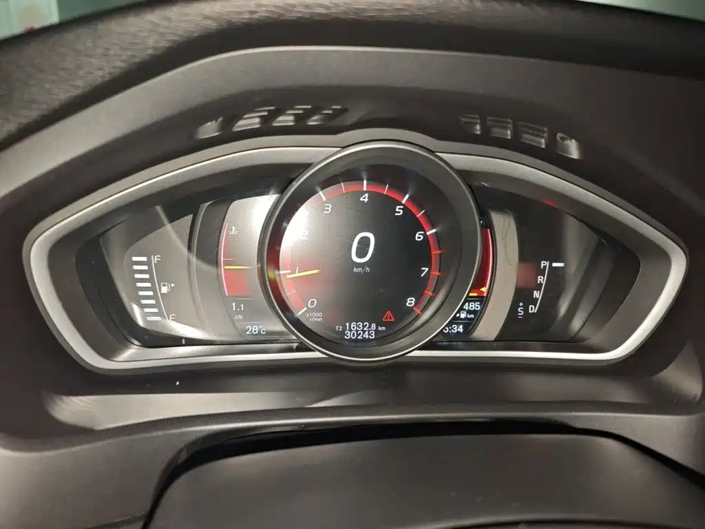 Volvo V40 — миниатюра 4