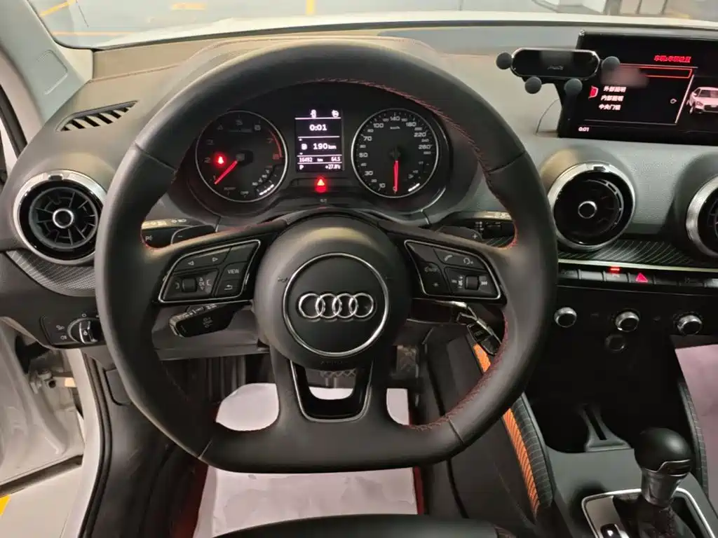 Audi Q2L — миниатюра 11