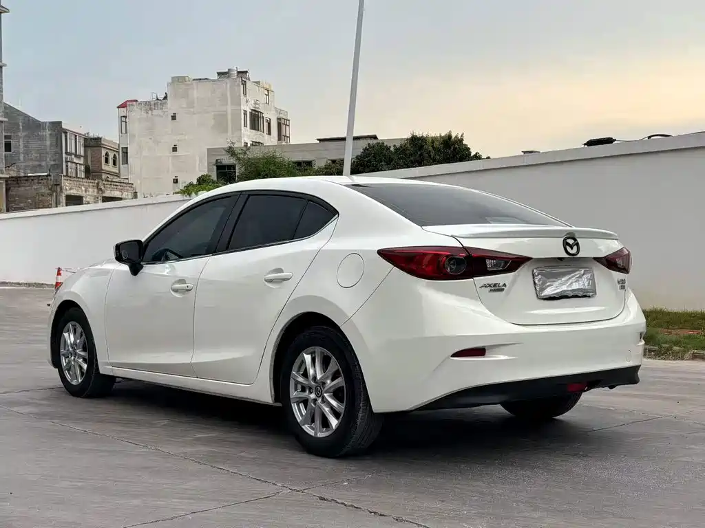 Mazda 3 Axela — миниатюра 4