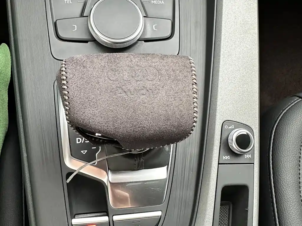 AUDI  A4L
