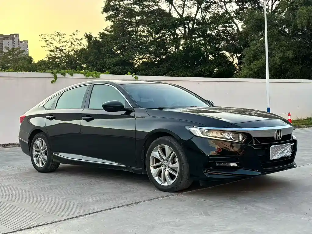 Honda Accord — миниатюра 2