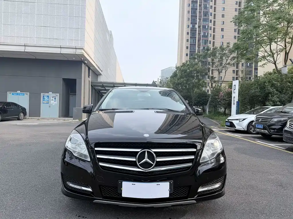 Mercedes-Benz R-Class — миниатюра 2