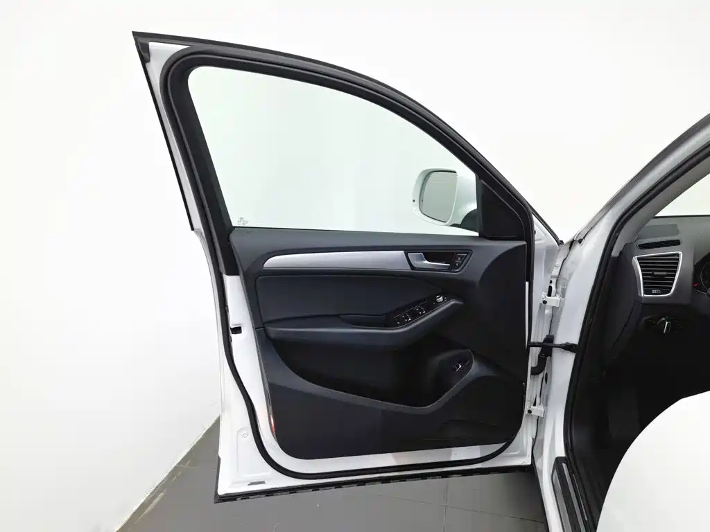 Audi Q5 — миниатюра 8