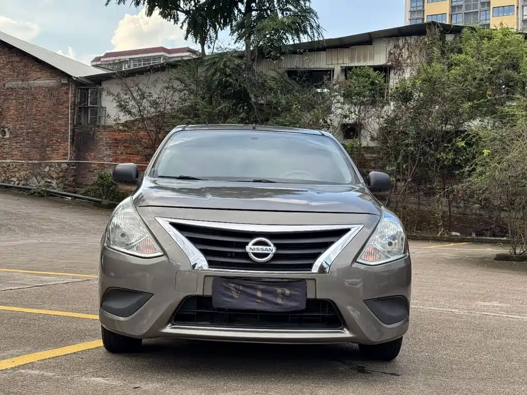 Nissan Sunny — миниатюра 2