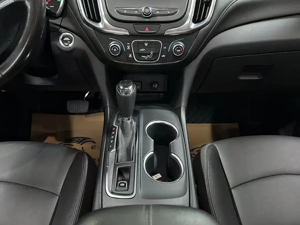 Chevrolet Equinox — миниатюра 15