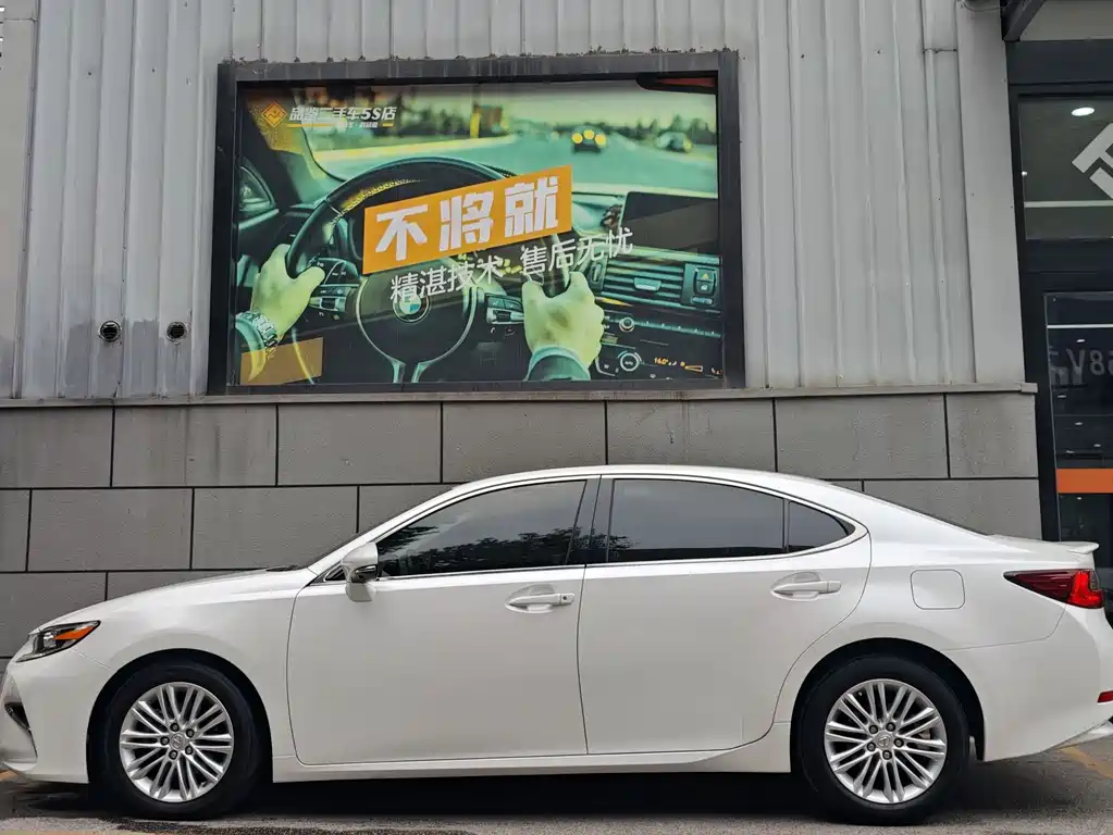 Lexus ES 2015 200 Elite